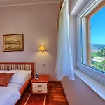 Hotel Trogir 트로기르