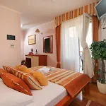 호텔 Hotel Trogir 트로기르