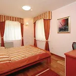 Hotel Trogir 3*