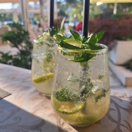 Hotel Trogir Otel