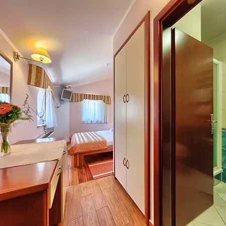 Otel Hotel Trogir 3*