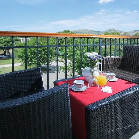 Hotel Trogir Трогир
