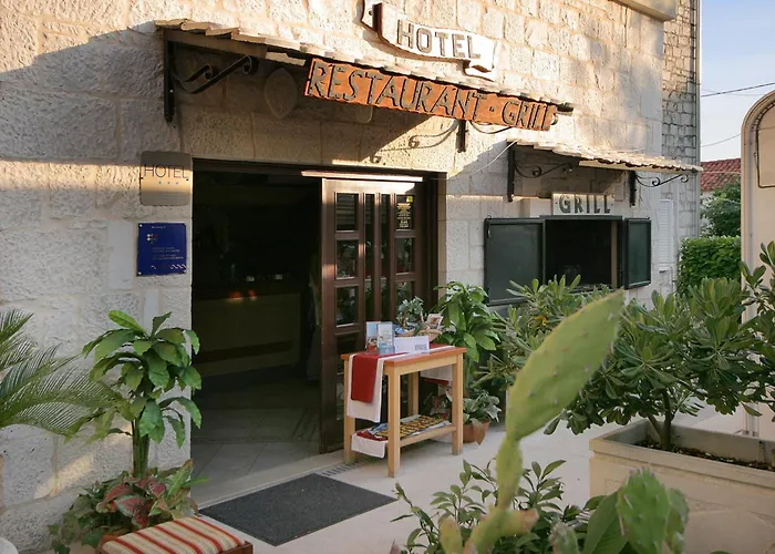 Hotel Trogir Ξενοδοχείο