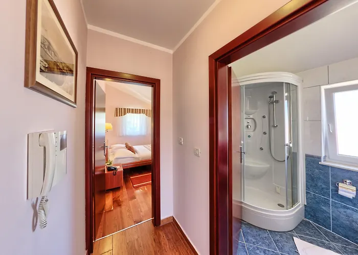 Hotel Trogir Τρογκίρ