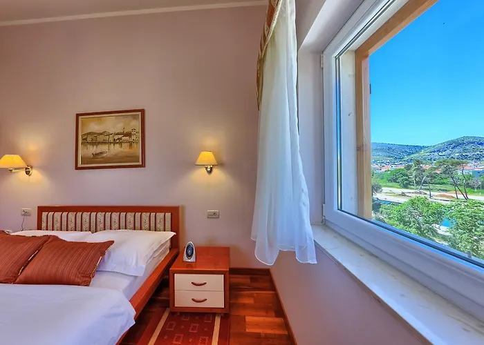 Hotel Trogir Τρογκίρ