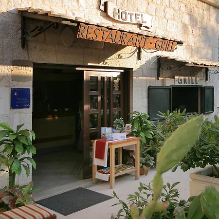 Hotel Trogir Szálloda