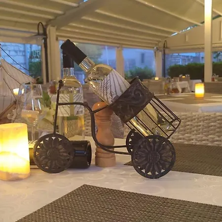 Szálloda Hotel Trogir