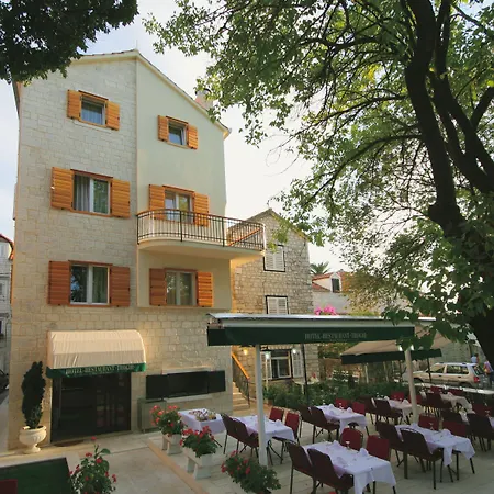 Szálloda Hotel Trogir 3*